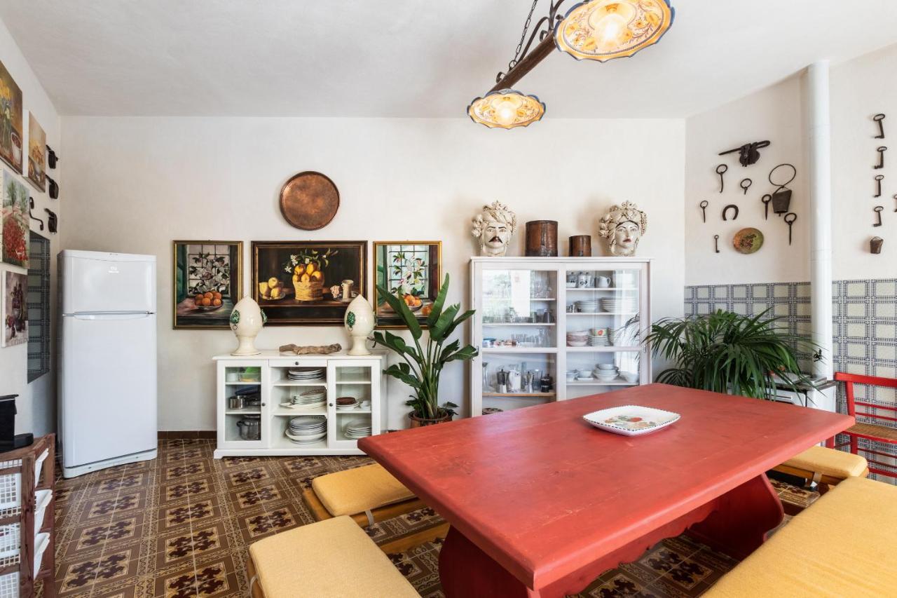 Dream House Apartment Noto Ngoại thất bức ảnh